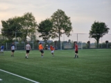 Training lagere seniorenteams S.K.N.W.K. van donderdag 1 mei 2025 (86/87)
